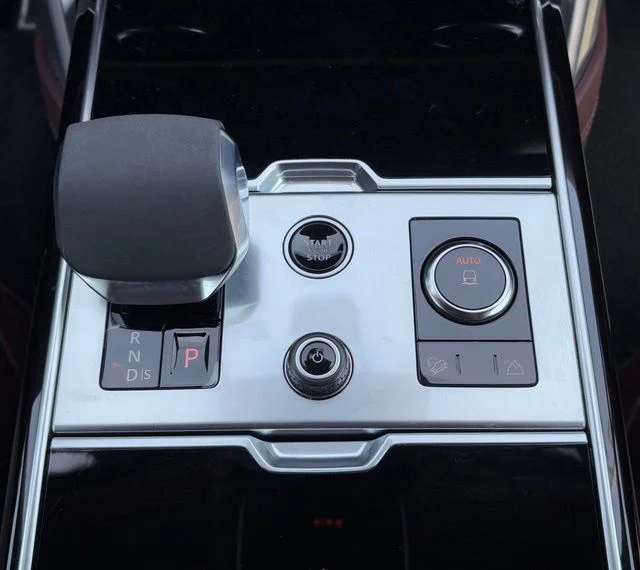 Certified Used 2023 Gray Land Rover SE image 32