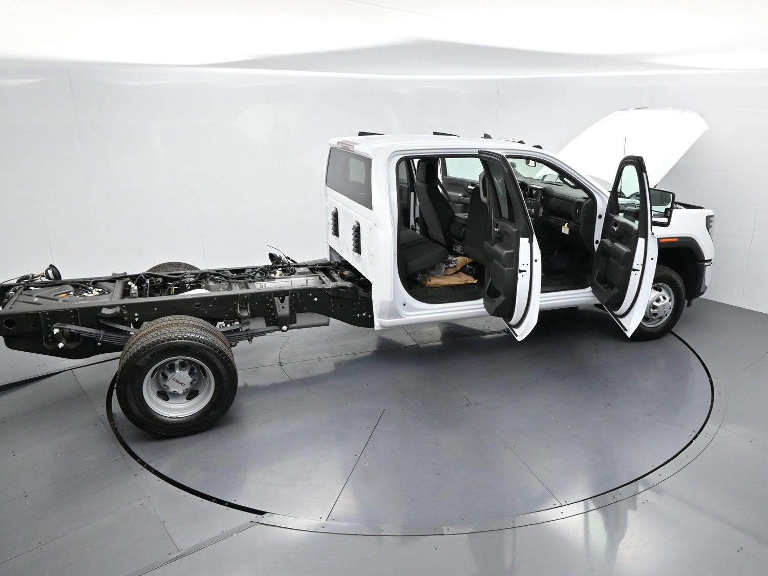 Used 2026 Summit White GMC Pro image 37