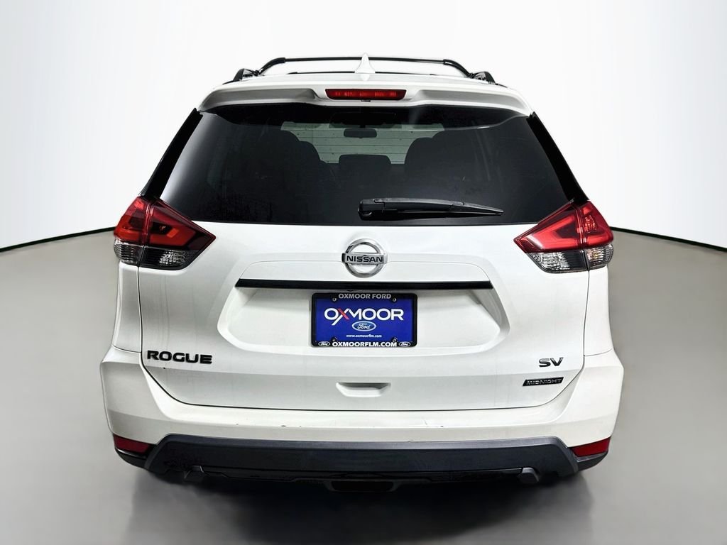 Used 2018 Pearl White Nissan SV image 10
