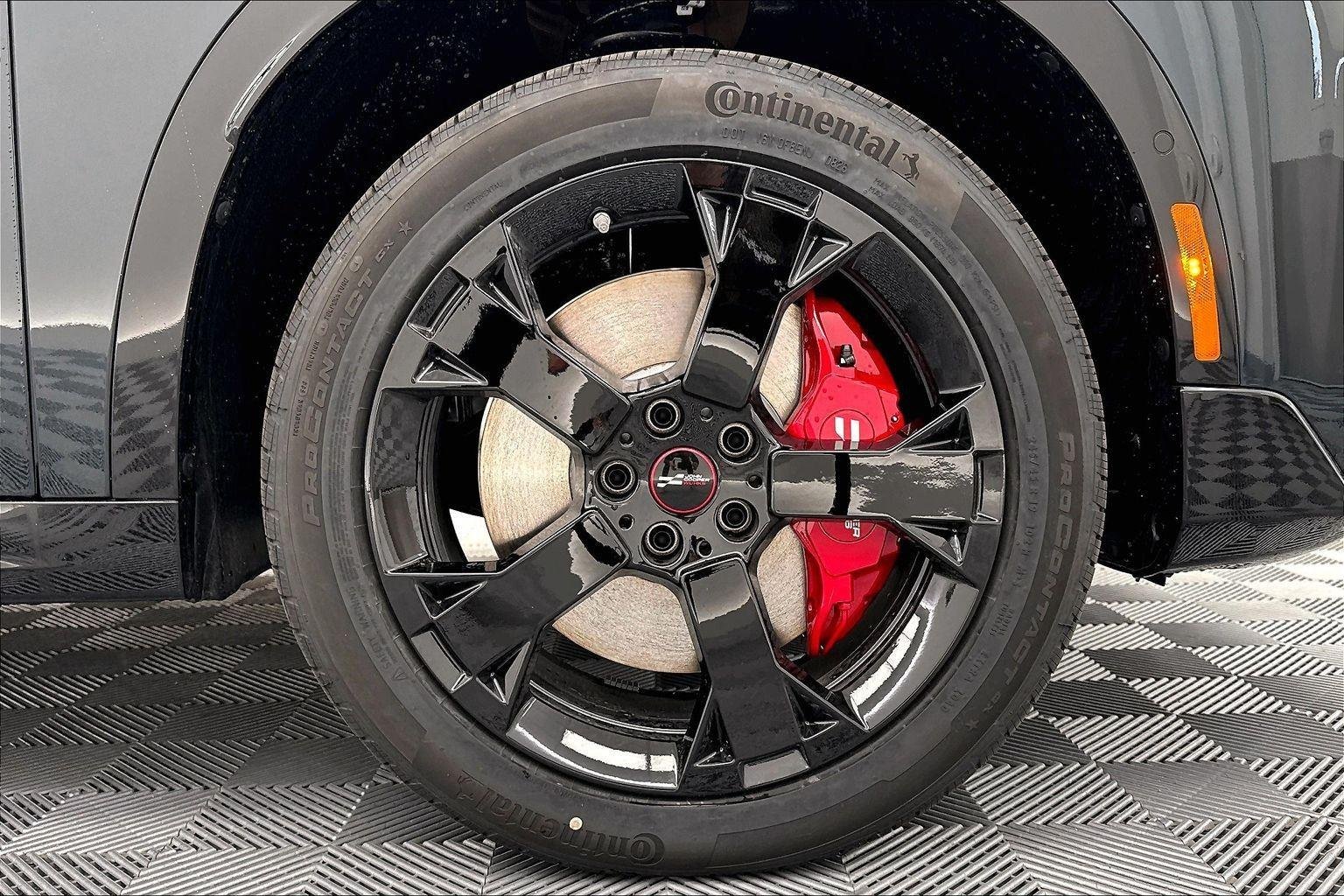 New 2027 Legend Grey Metallic MINI John Cooper Works image 37