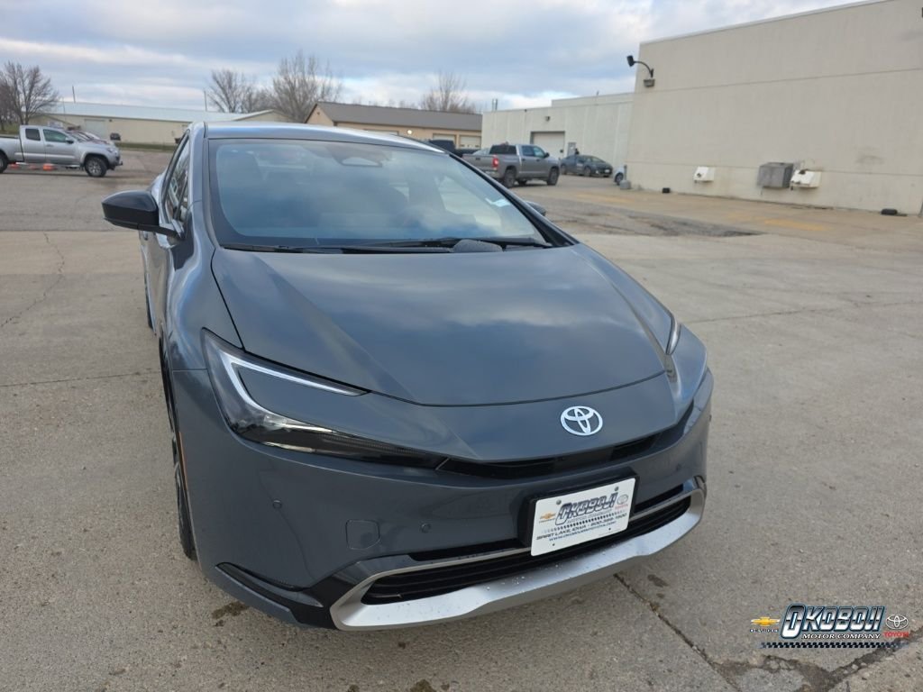 2026 Toyota Prius Plug-in Hybrid XSE Premium - Photo 6