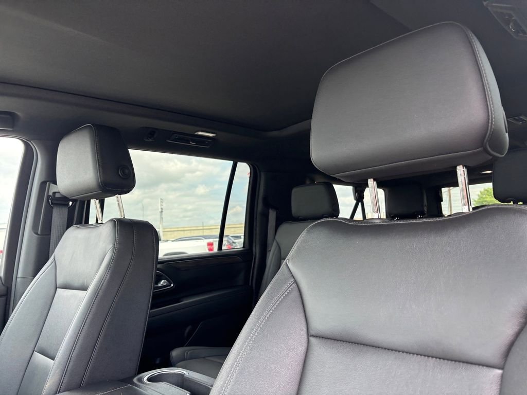 Used 2023 Gray Chevrolet Z71 image 11