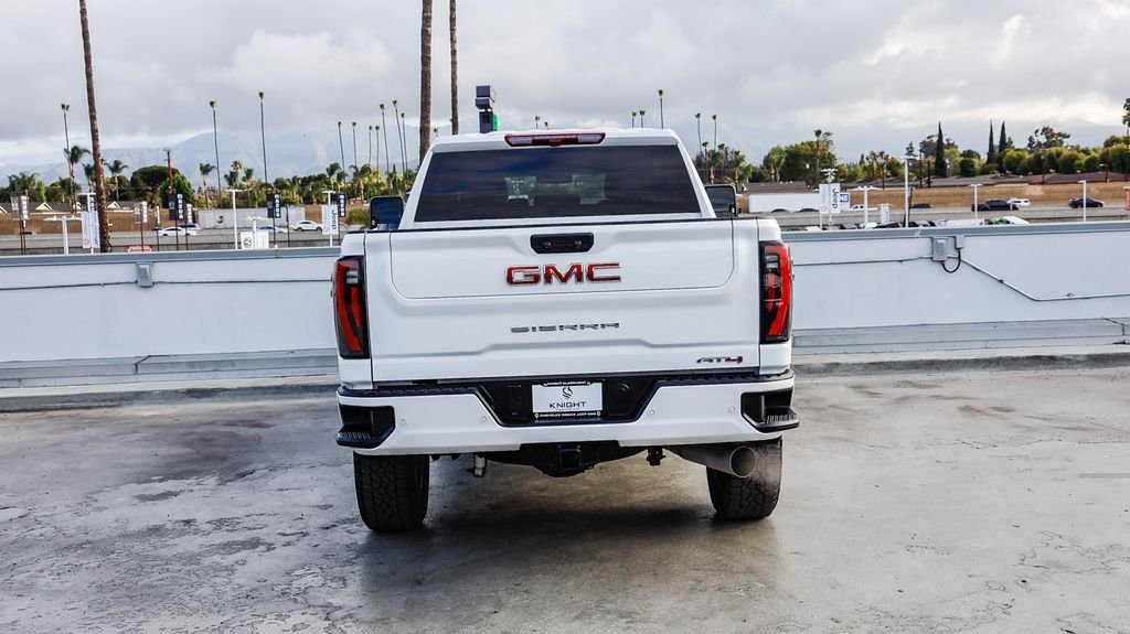 Used 2025 Summit White GMC AT4 image 8