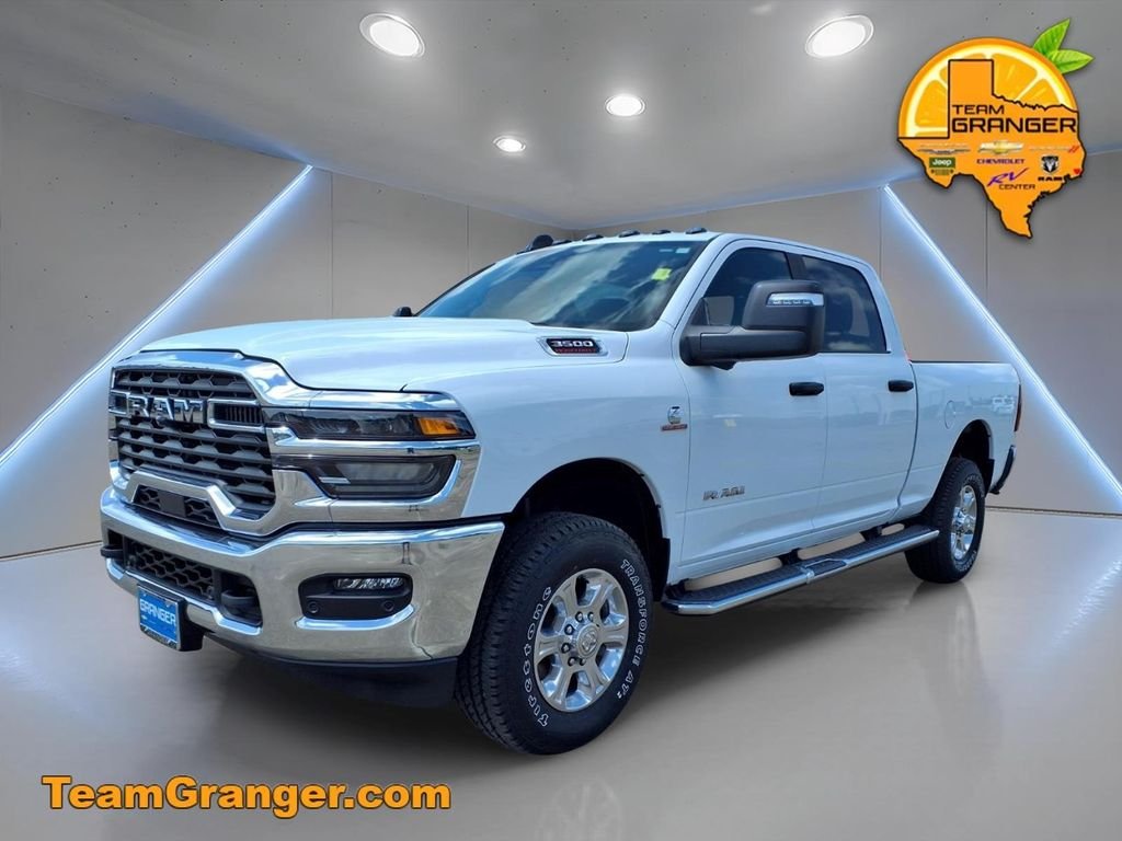 Used 2026 White Ram Big Horn image 3