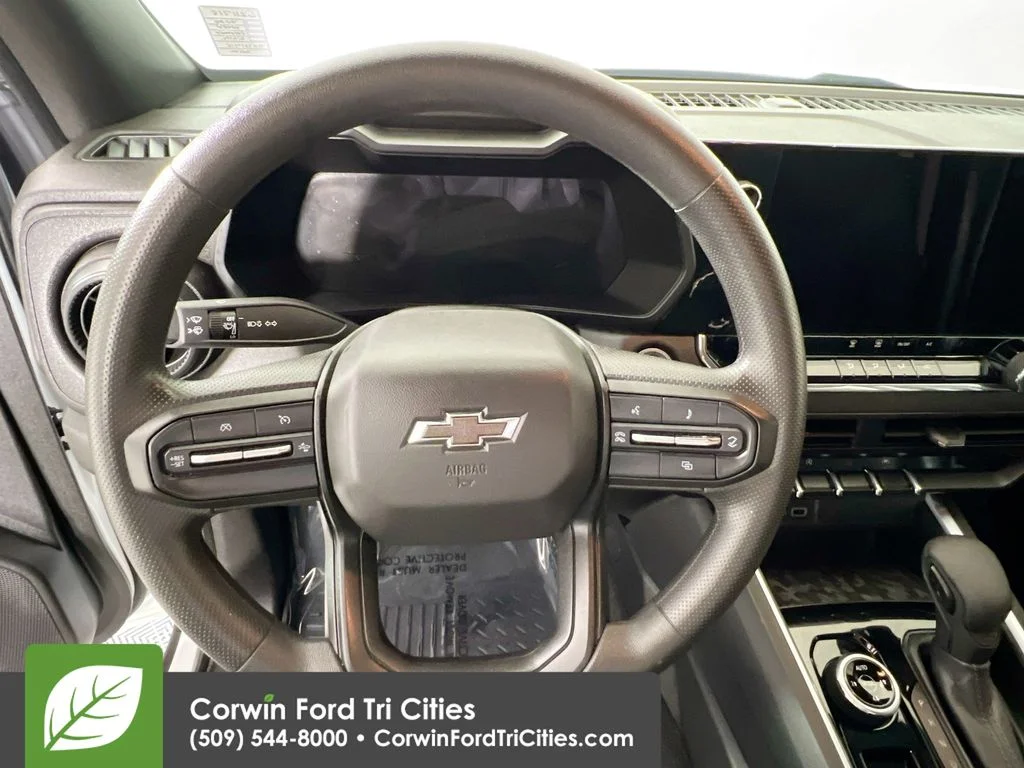 Used 2024 Summit White Chevrolet Trail Boss image 8
