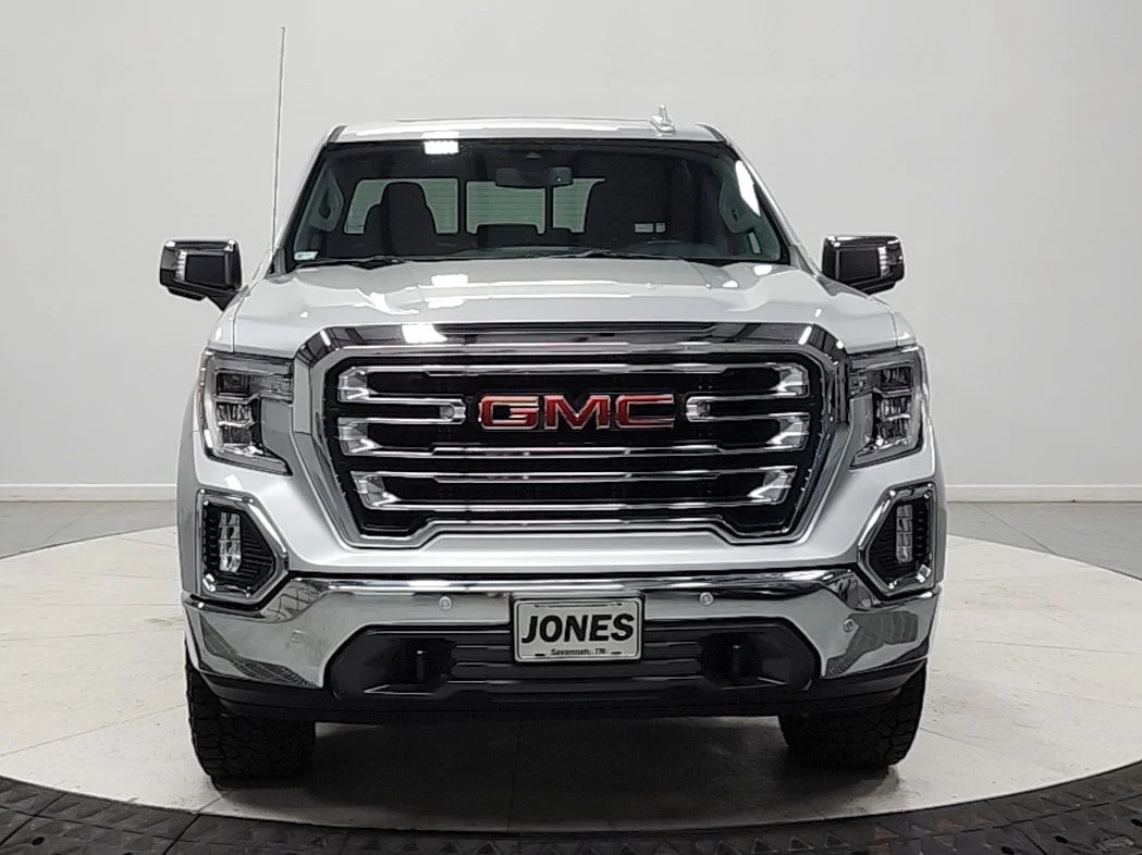 Used 2021 Quicksilver Metallic GMC SLT image 2
