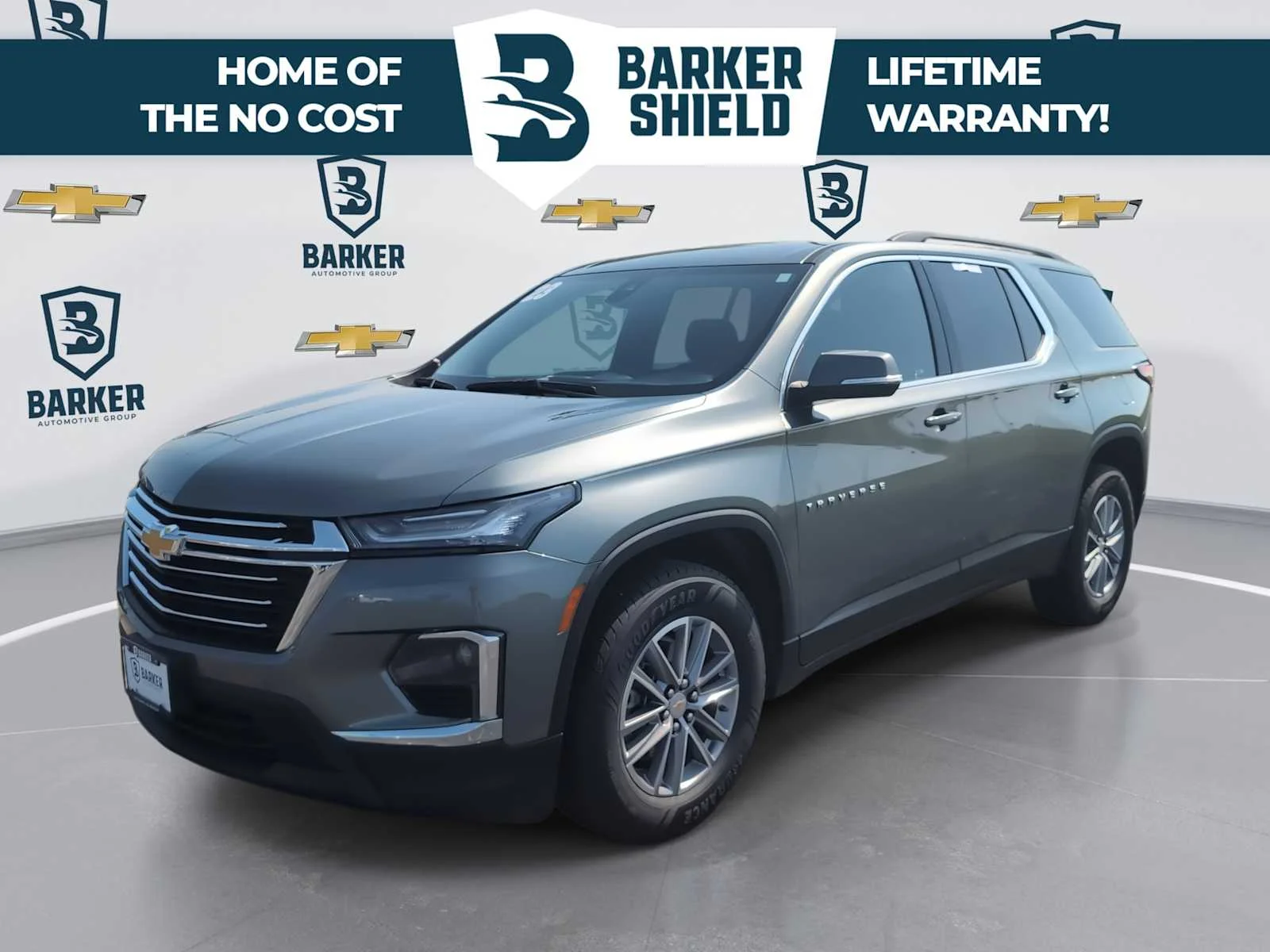 Used 2023 Silver Sage Metallic Chevrolet LT Cloth image 1