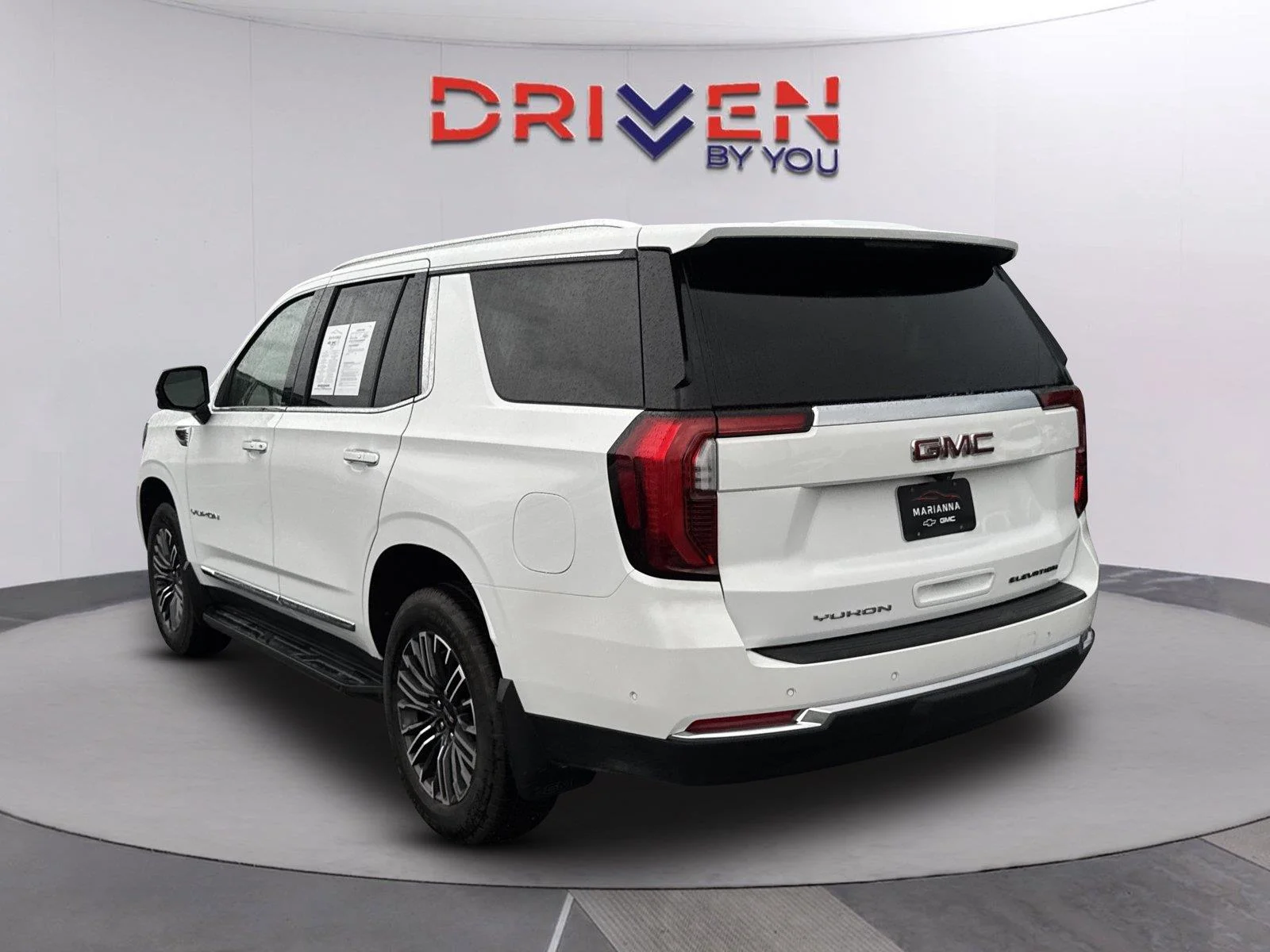 Used 2025 Summit White GMC Elevation image 6