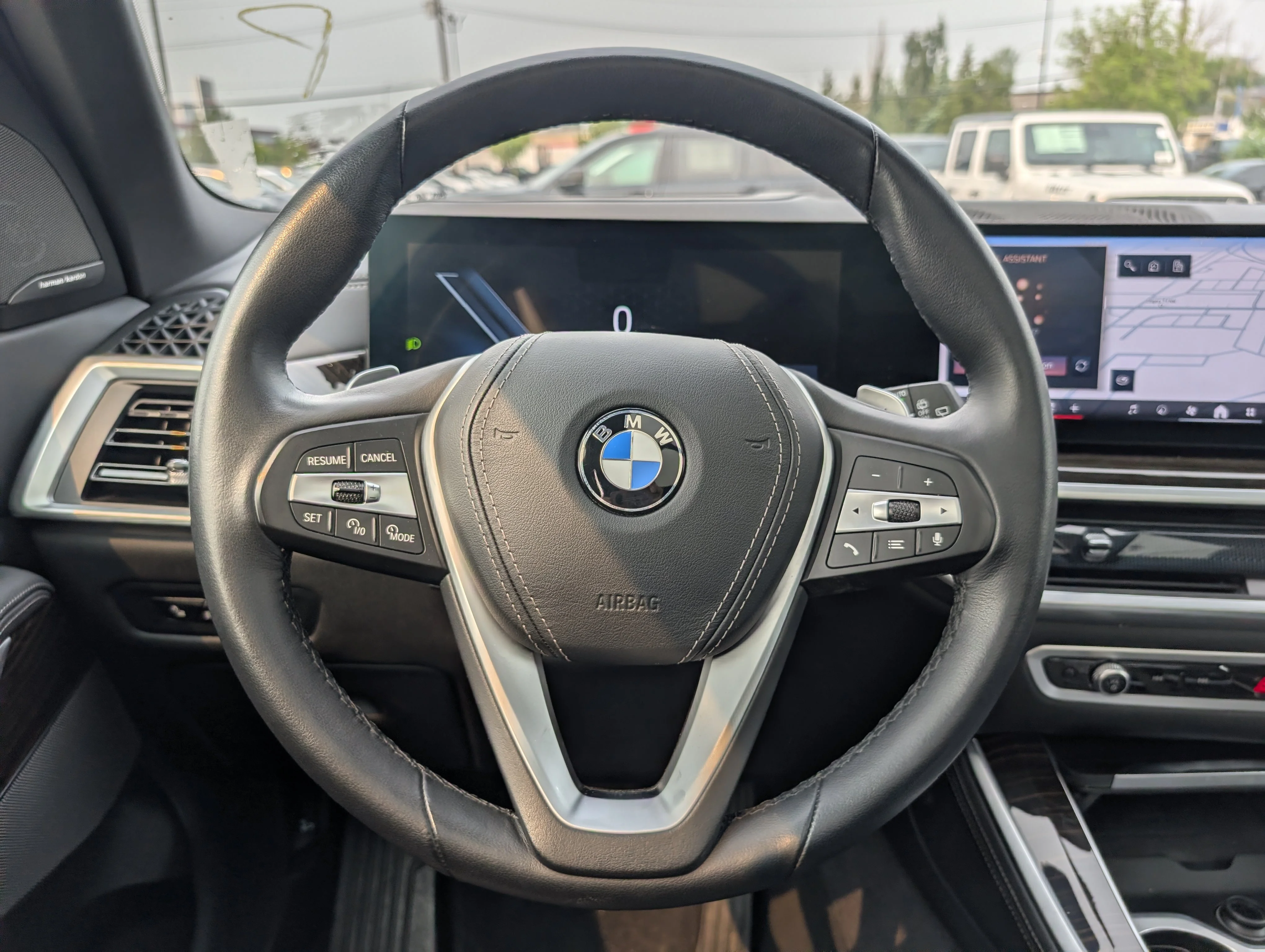 Used 2024 Black Sapphire Metallic BMW xDrive40i image 26
