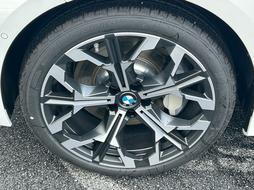 New 2026 Mineral White Metallic BMW 330i image 9