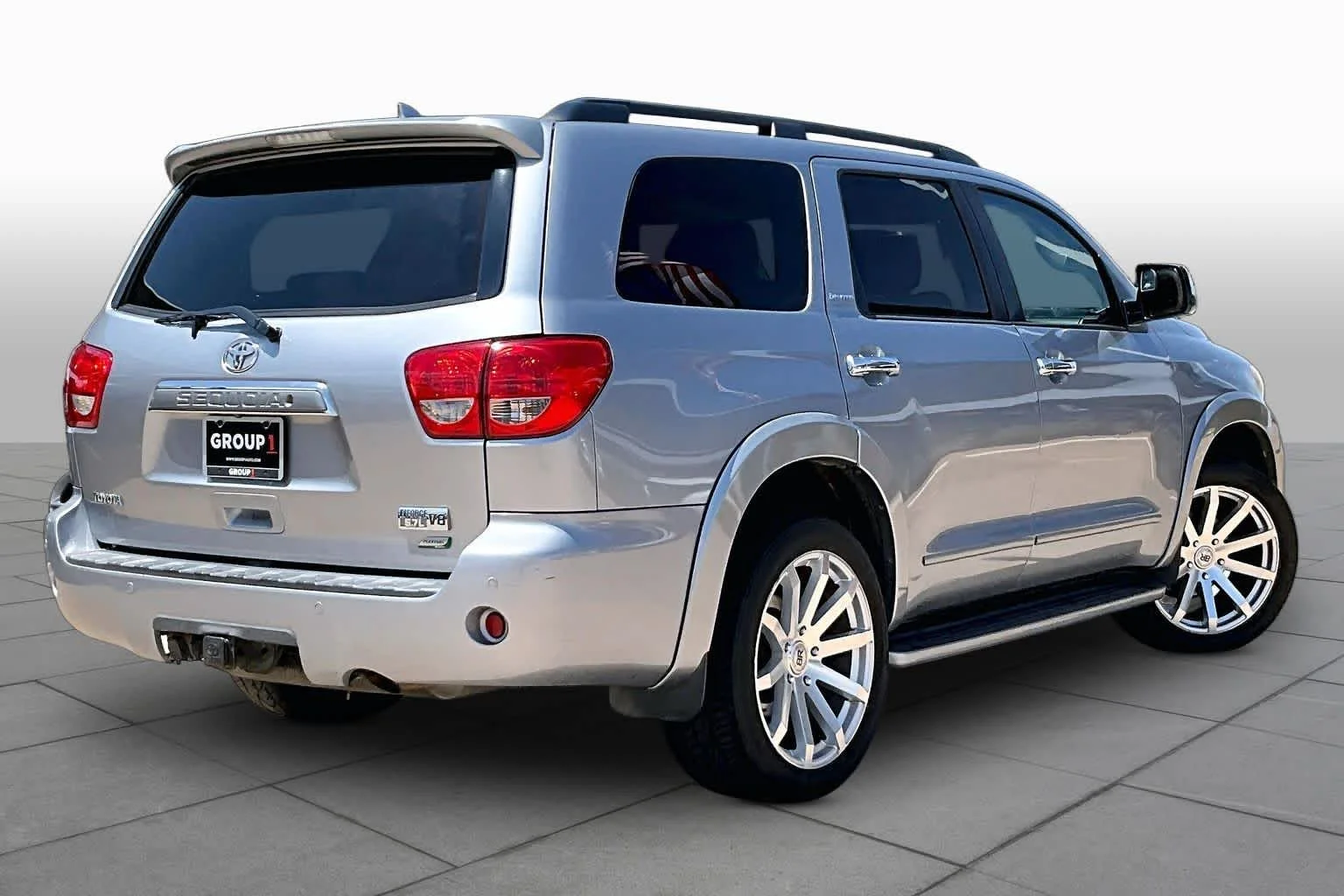 Used 2010 Silver Sky Metallic Toyota Ltd image 12