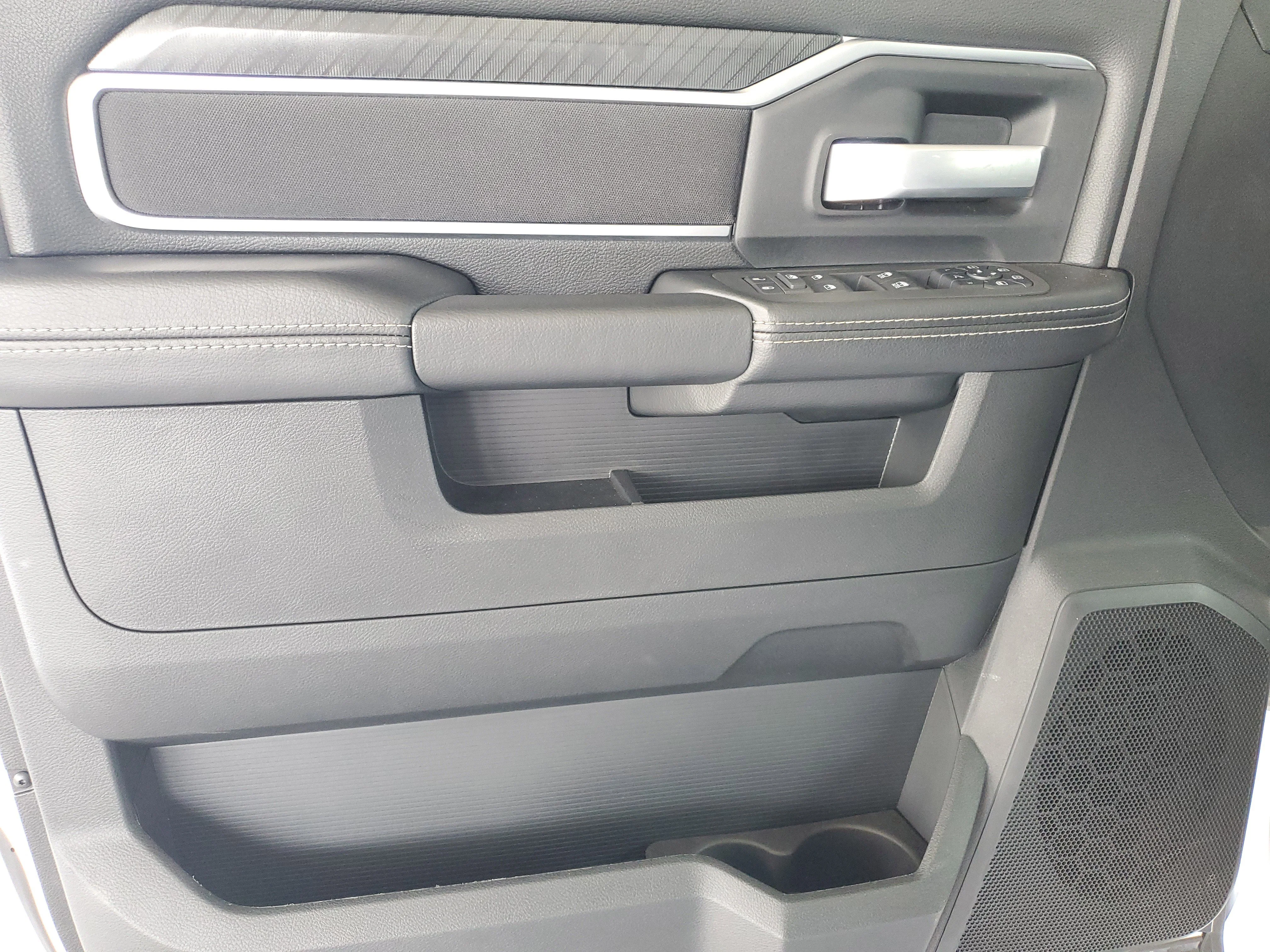 New 2025 Bright White Clearcoat RAM Big Horn image 13