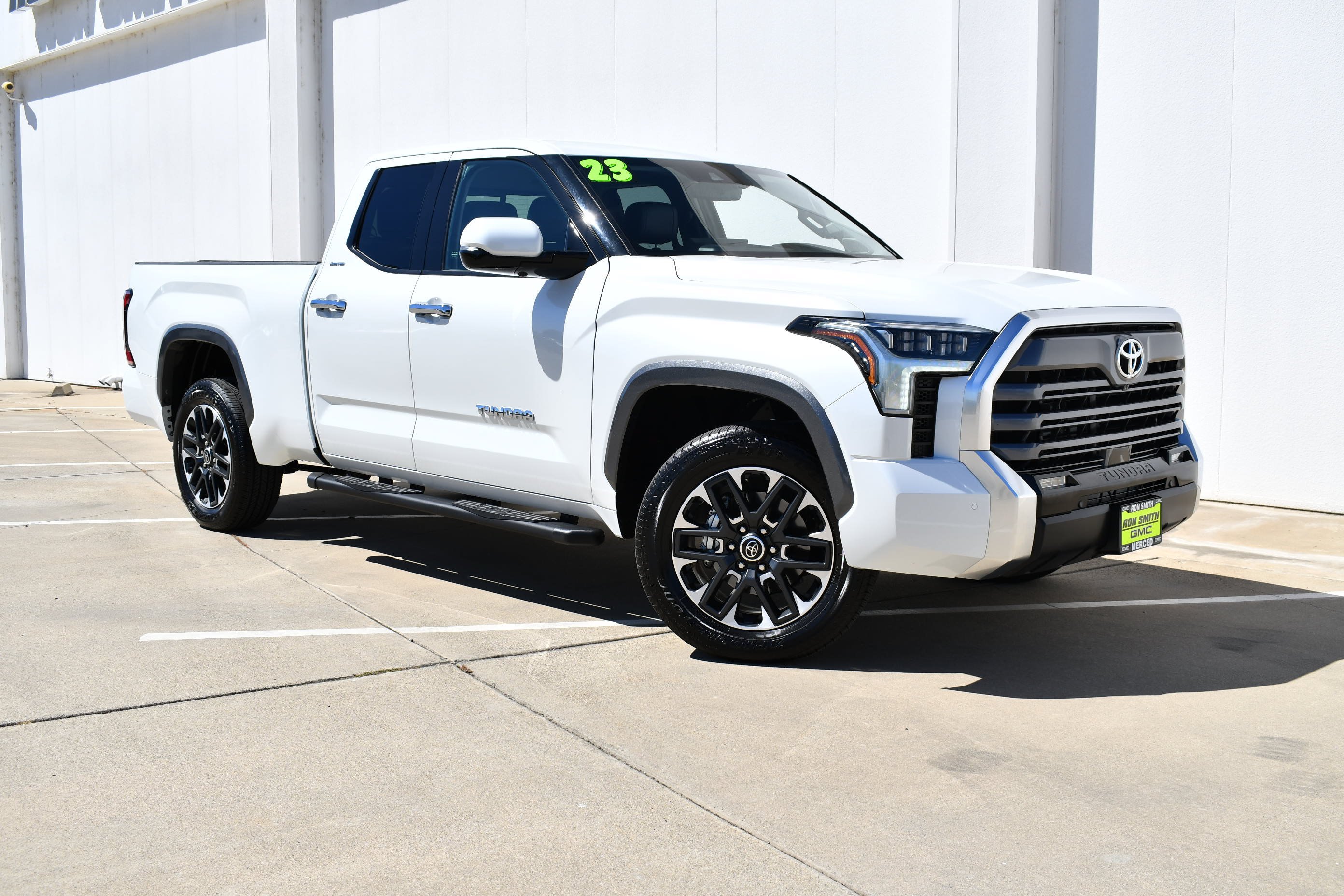 Used 2023  Toyota Limited image 2