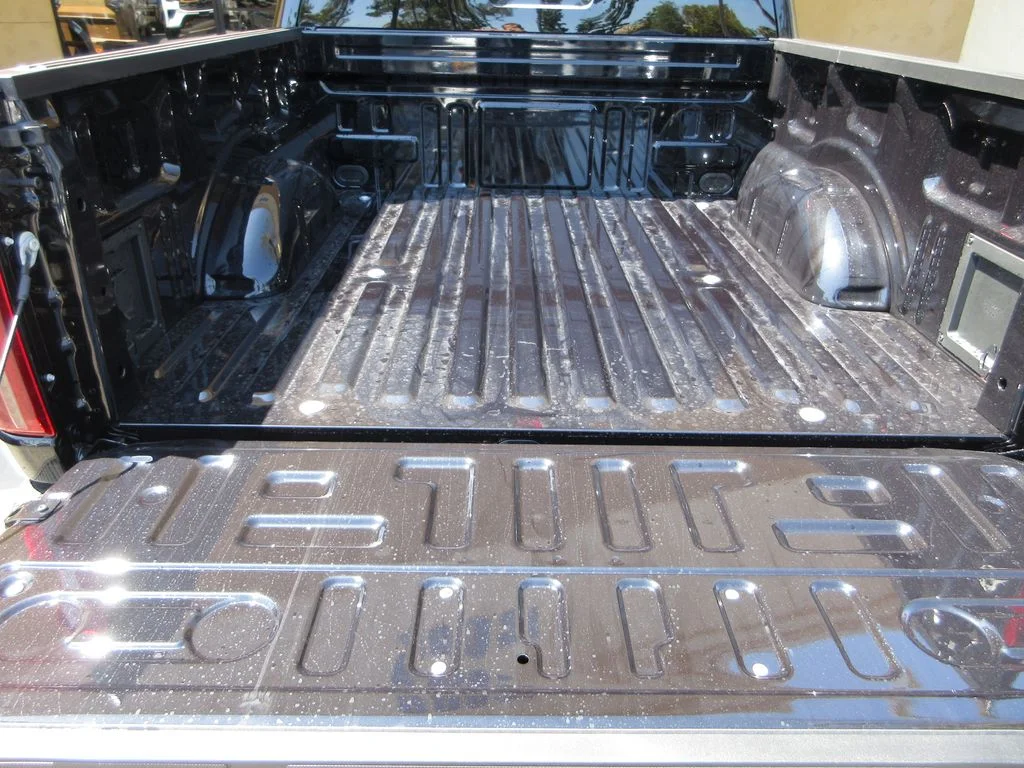 New 2026 Agate Black Metallic Ford XLT image 27