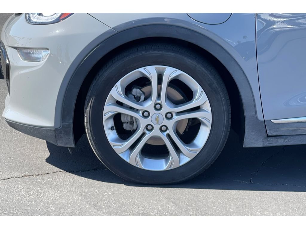 Used 2021 Slate Gray Metallic Chevrolet LT image 10