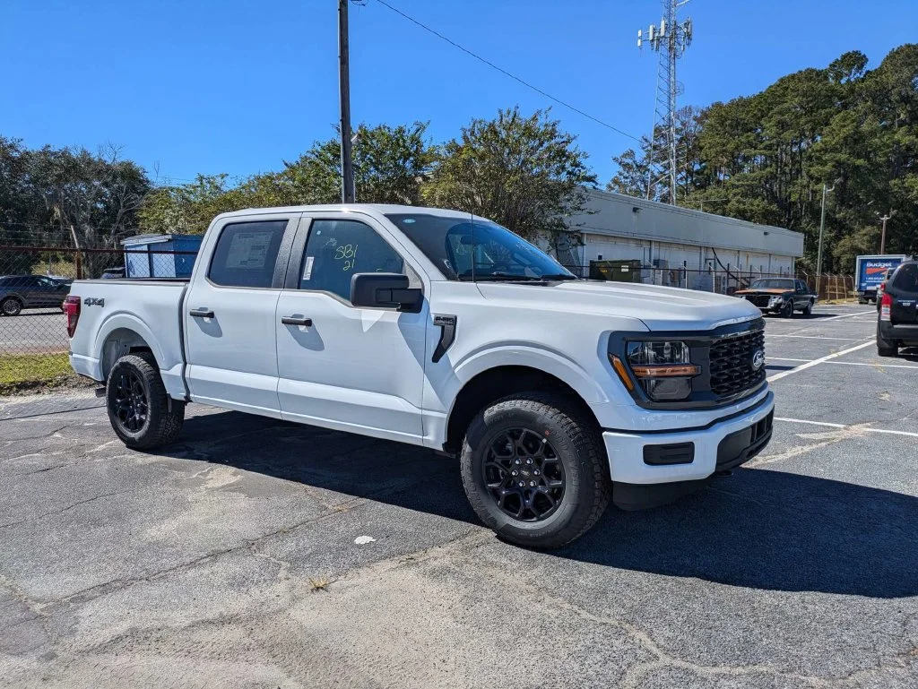 New 2026 Oxford White Ford STX image 2