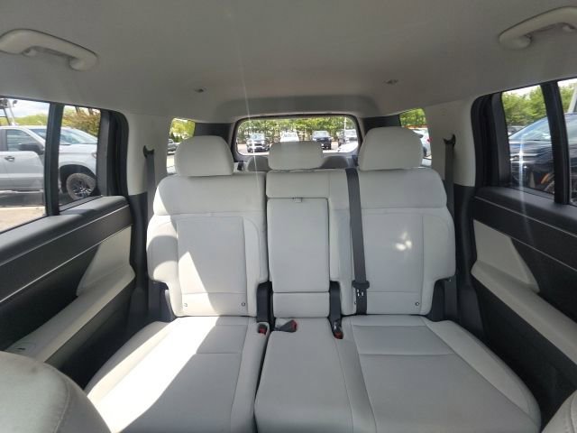 2025 Hyundai Santa Fe SE - Photo 27