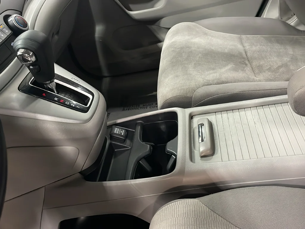 Used 2013 Gray Honda LX image 22