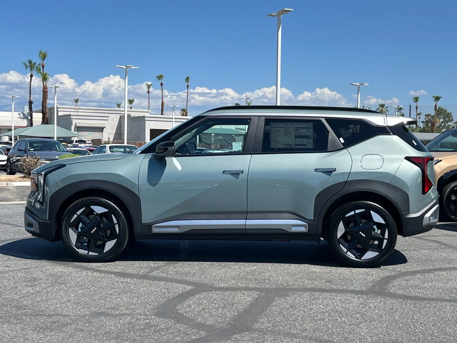 New 2027 Green Kia EX image 6