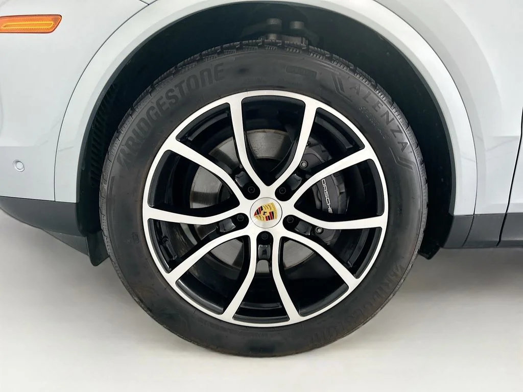 Used 2024 Silver Porsche Base image 29