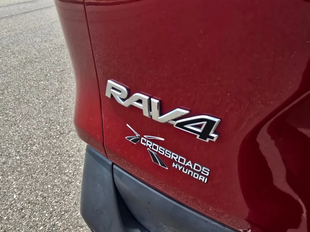 Used 2019 Ruby Flare Pearl Toyota Limited image 10