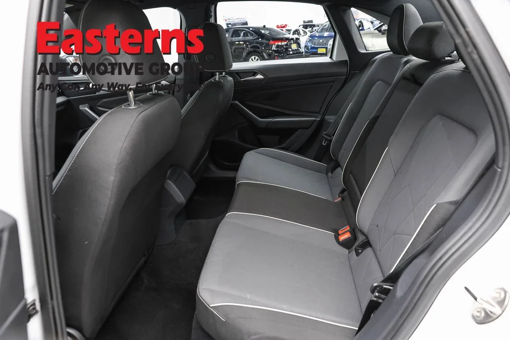 Used 2025 White Volkswagen 1.5T Sport image 20