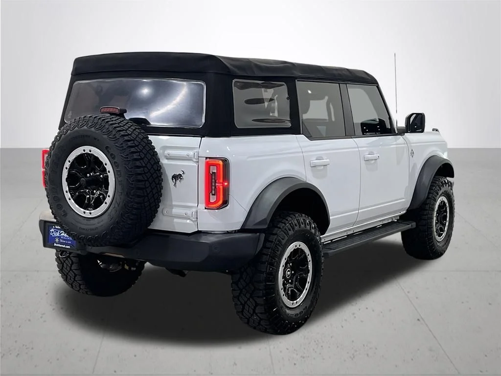 Used 2022 White Ford Outer Banks image 10
