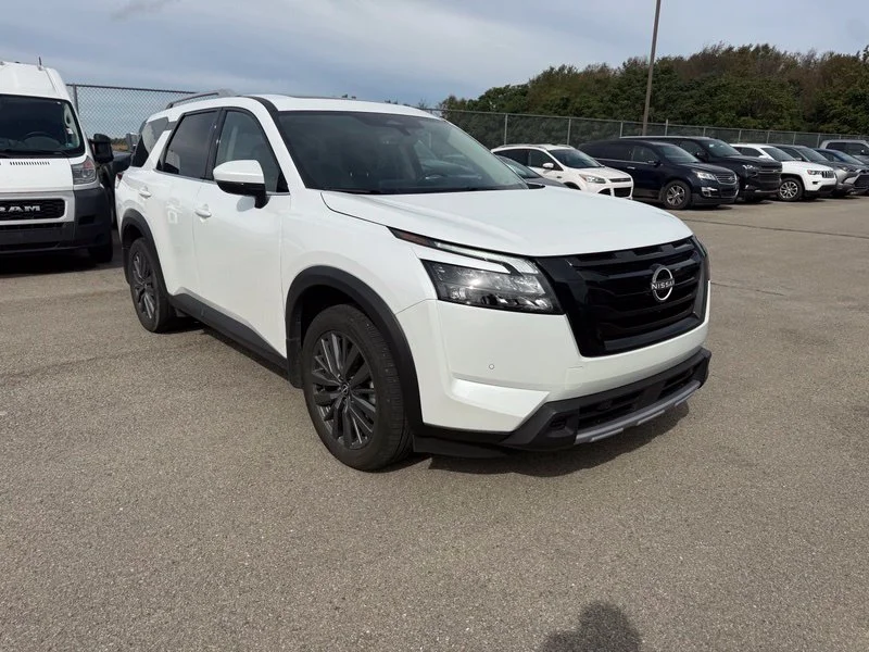 Used 2025 White Nissan SL image 15