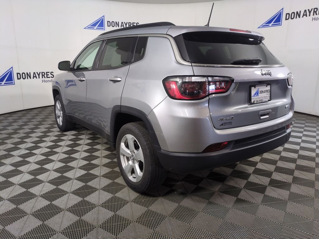 Used 2021 Billet Silver Metallic Jeep Latitude image 3