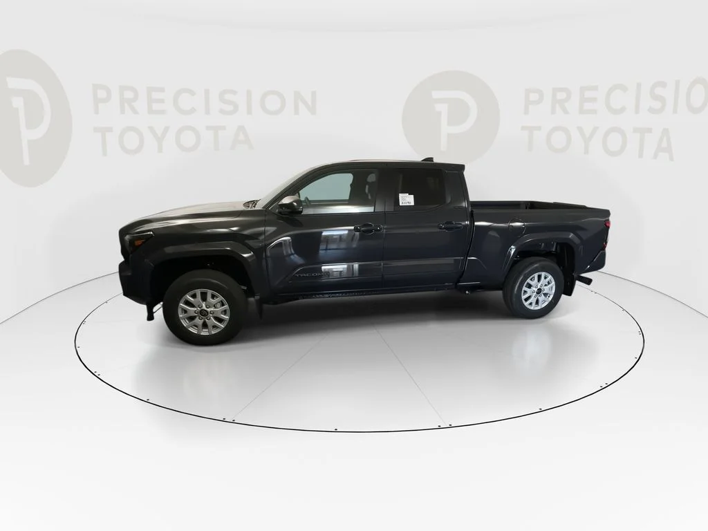 2026 Toyota Tacoma SR5 - Photo 10