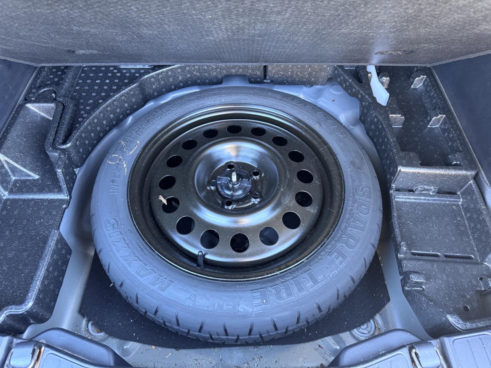 Used 2023 Carbonized Gray Ford Active image 8