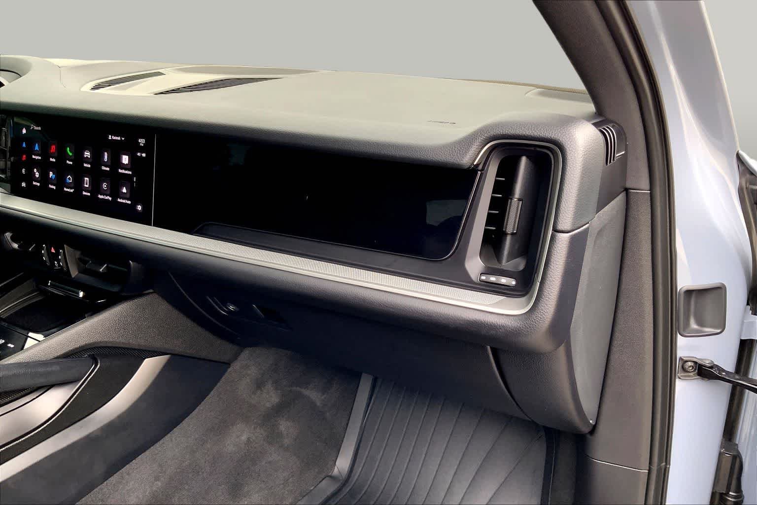 Used 2024 Arctic Grey Porsche  image 18
