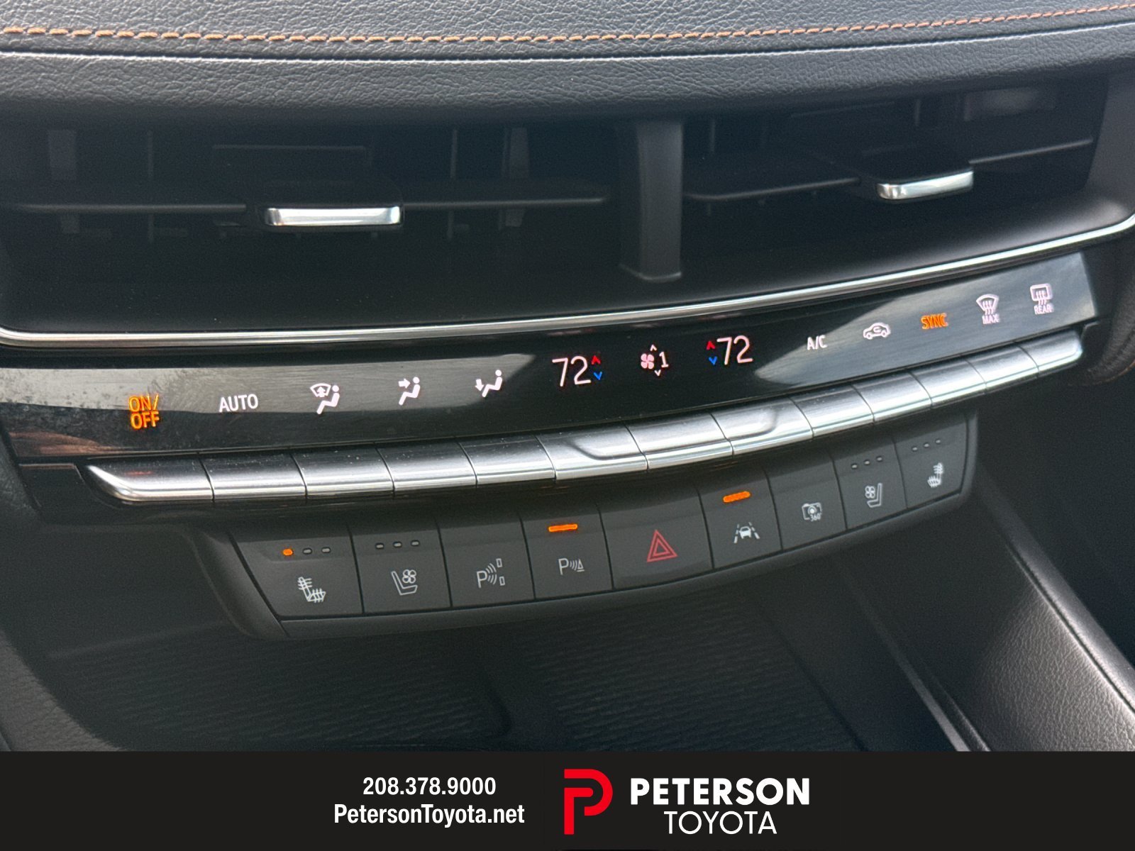 Used 2025  Cadillac Sport image 19