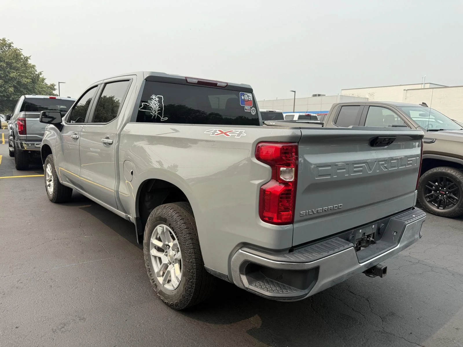 Used 2024 Slate Gray Metallic Chevrolet LT (2FL) image 7