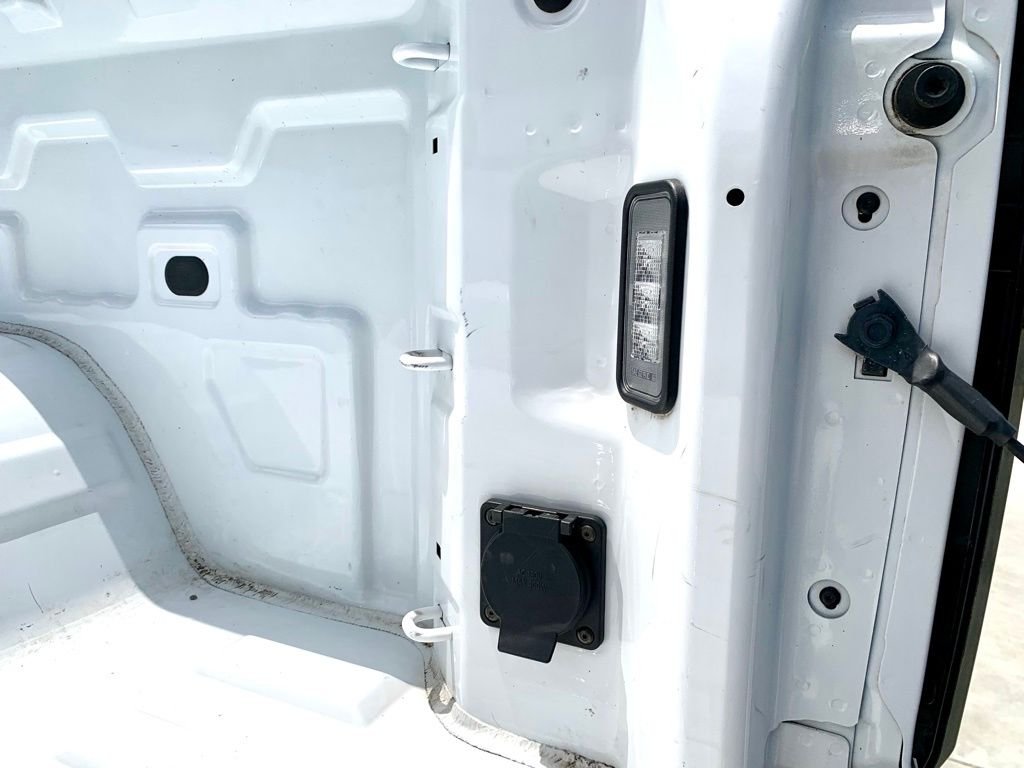 Used 2024 White GMC Elevation image 22