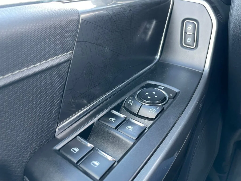 Used 2023 Gray Ford XLT image 27