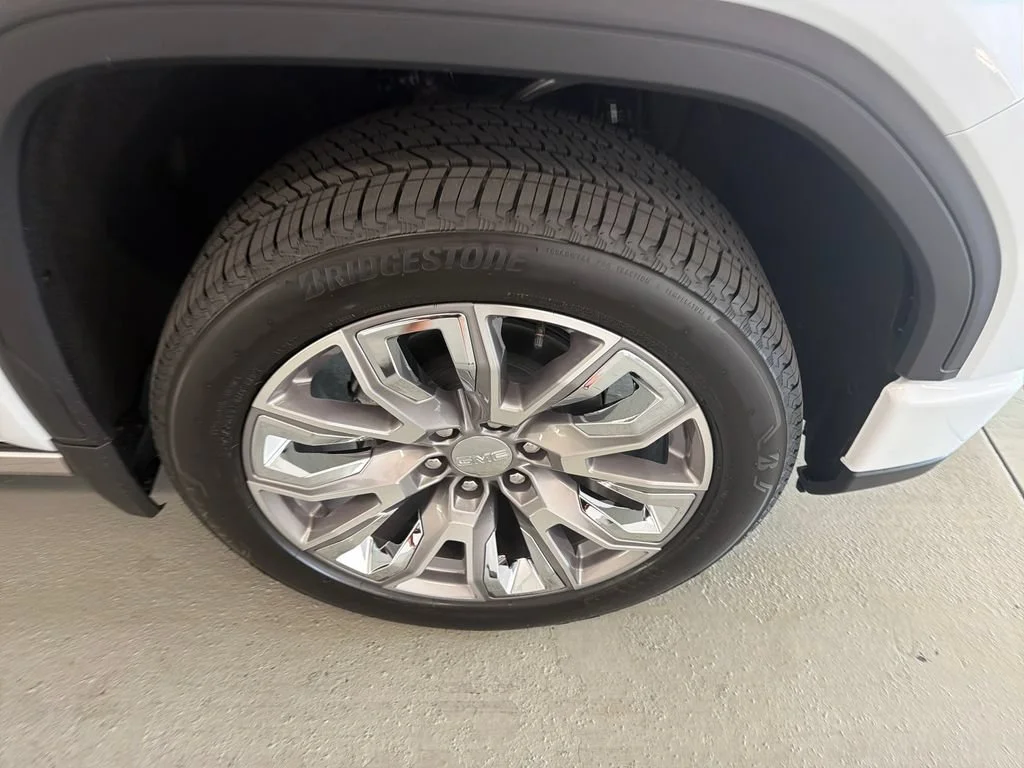 New 2026 Glacier White Tricoat GMC Denali image 4