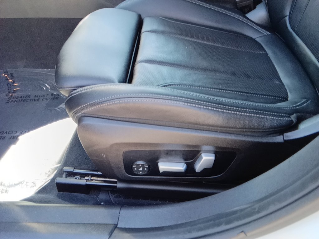 Certified Used 2023 Alpine White BMW 330i xDrive image 11