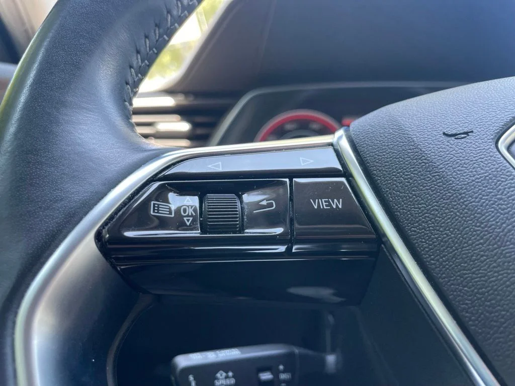 Used 2019 Galaxy Blue Metallic Audi Prestige image 12