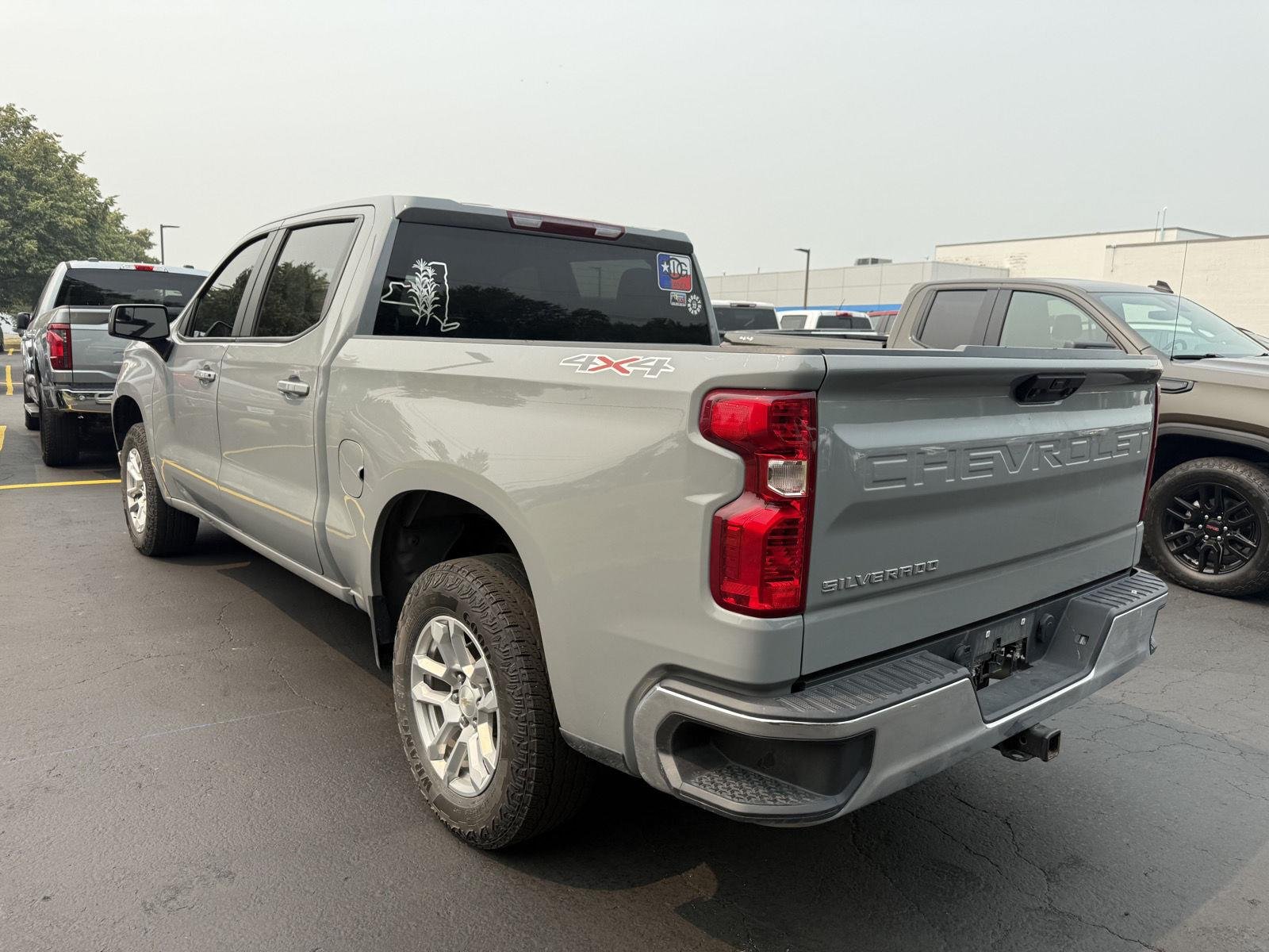 Used 2024 Slate Gray Metallic Chevrolet LT image 7