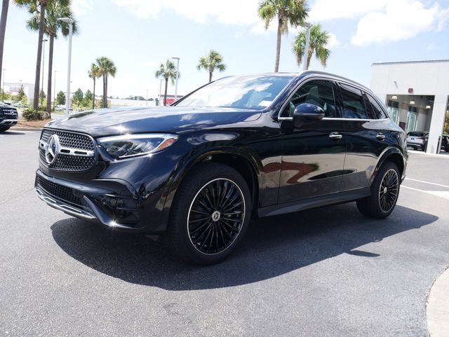 New 2026 Black Mercedes-Benz GLC 300 image 29