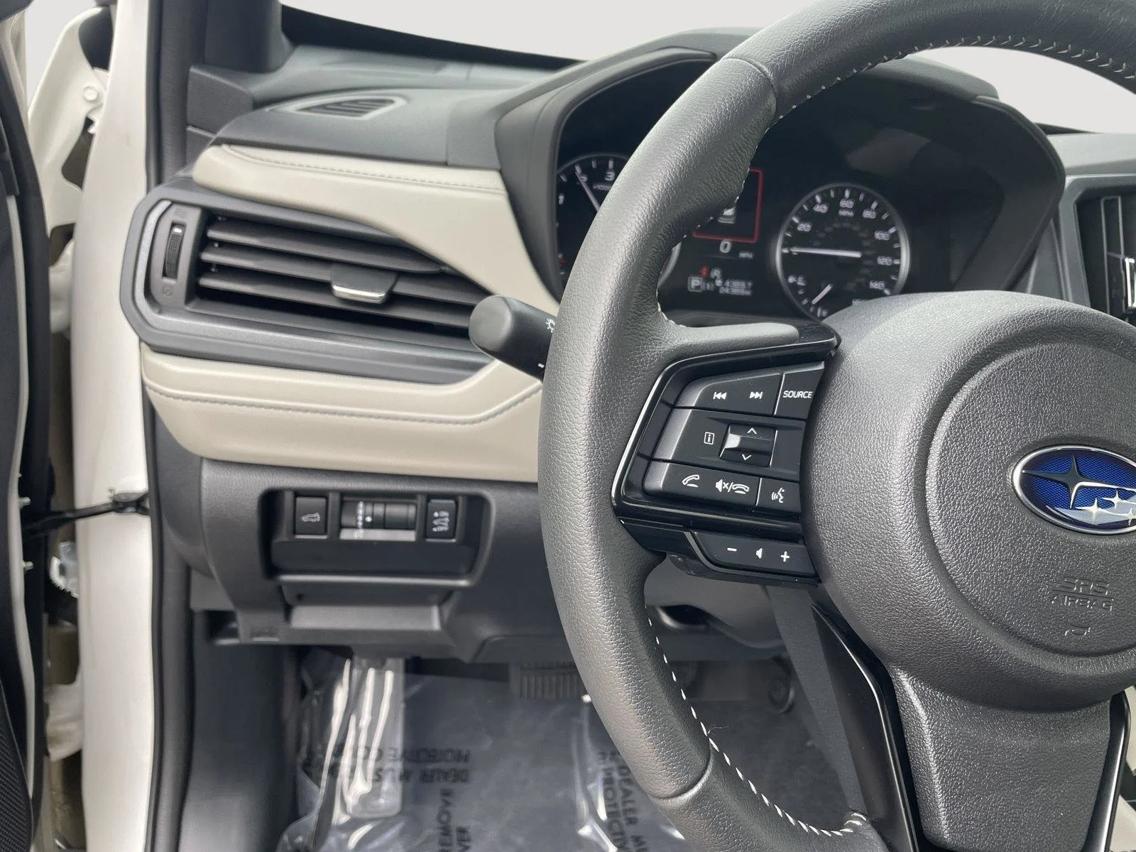 Certified Used 2025 Crystal White Pearl Subaru Premium image 8