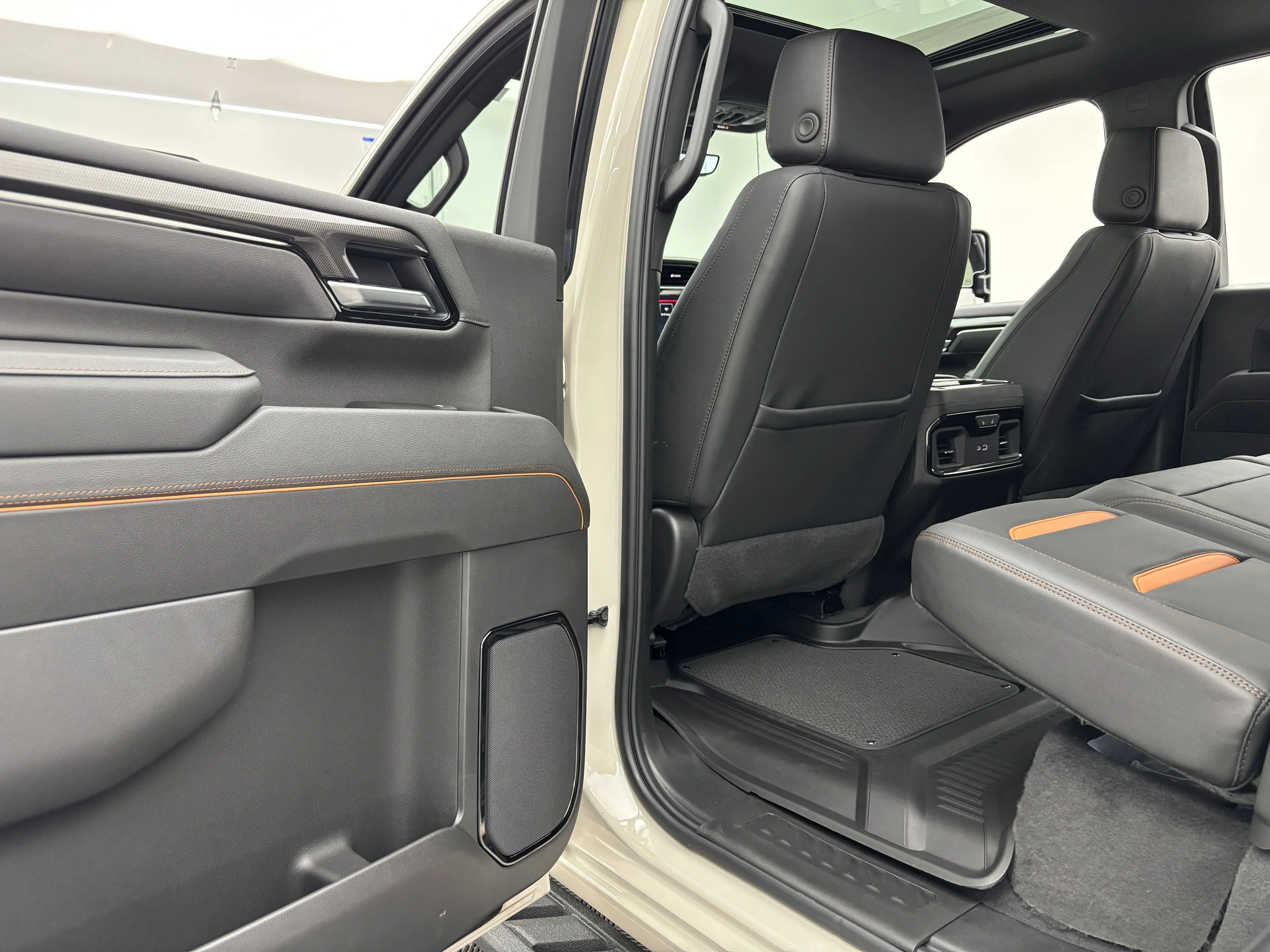2026 GMC Sierra 2500HD AT4 - Photo 44