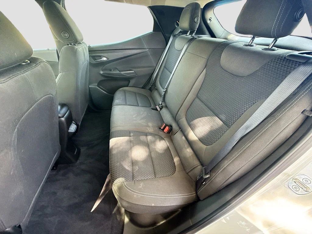 Used 2022 White Chevrolet LT image 22