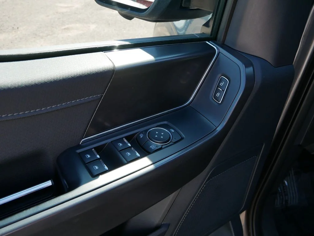 Used 2024 Gray Ford XLT image 16