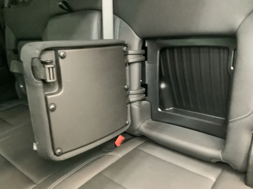 Used 2024 Sterling Metallic GMC SLT image 26