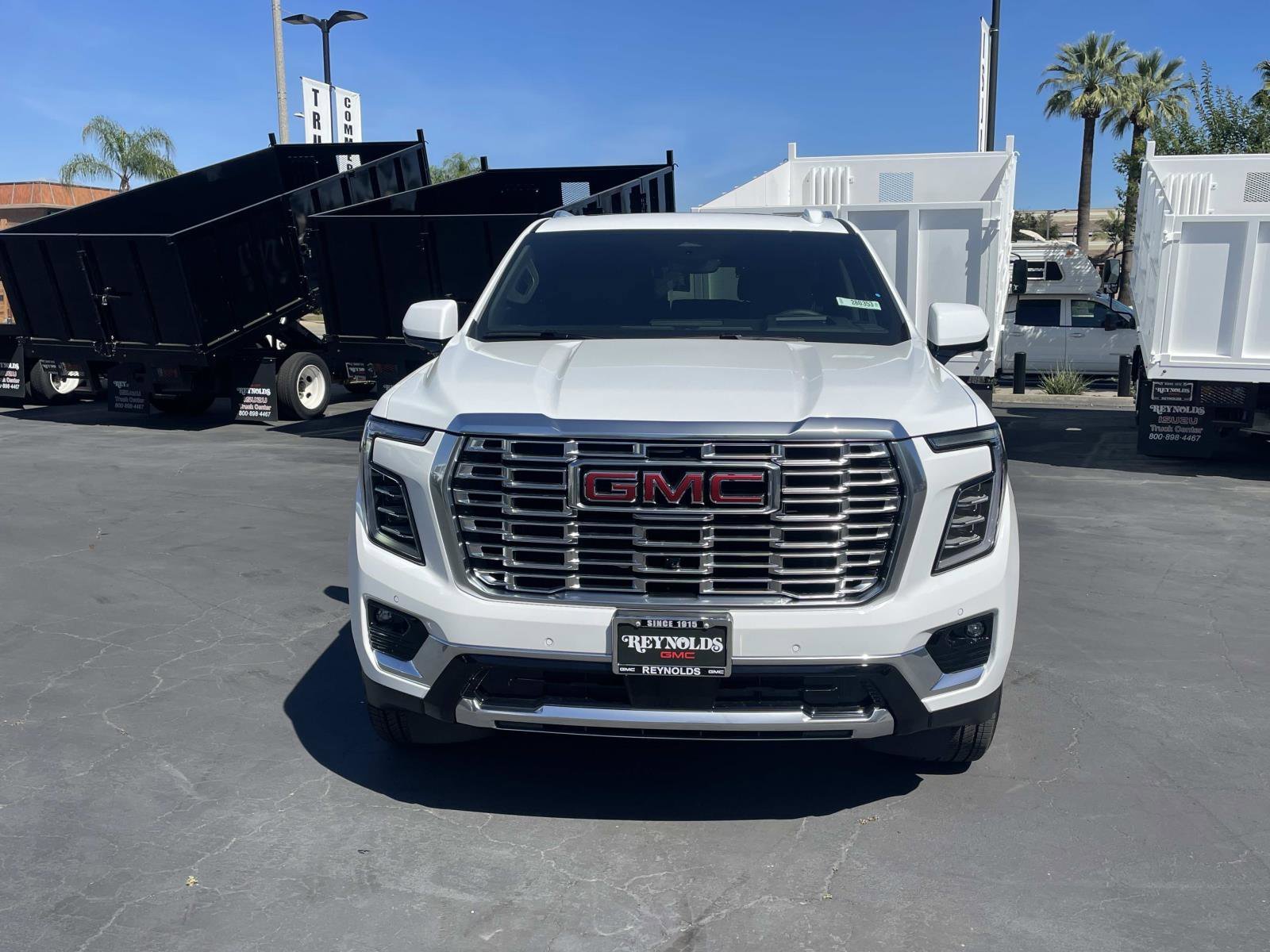2026 GMC Yukon Denali - Photo 2