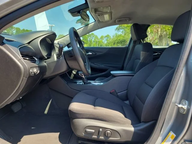 2025 Chevrolet Malibu 1LT - Photo 24