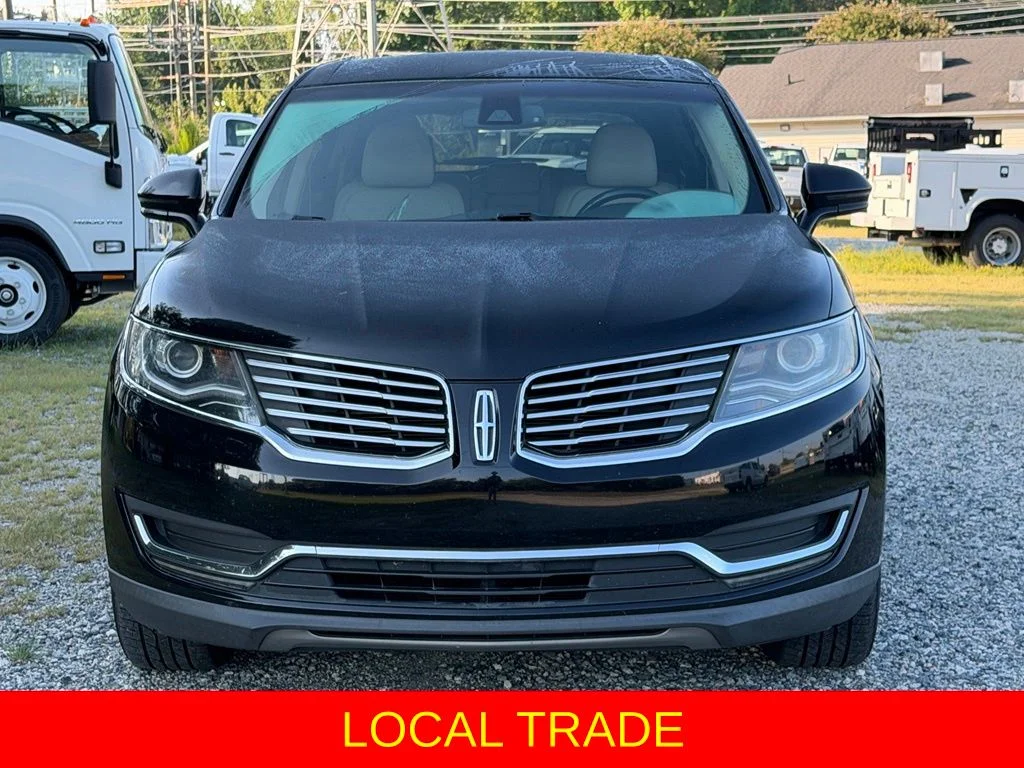 Used 2016 Black Lincoln Select image 2