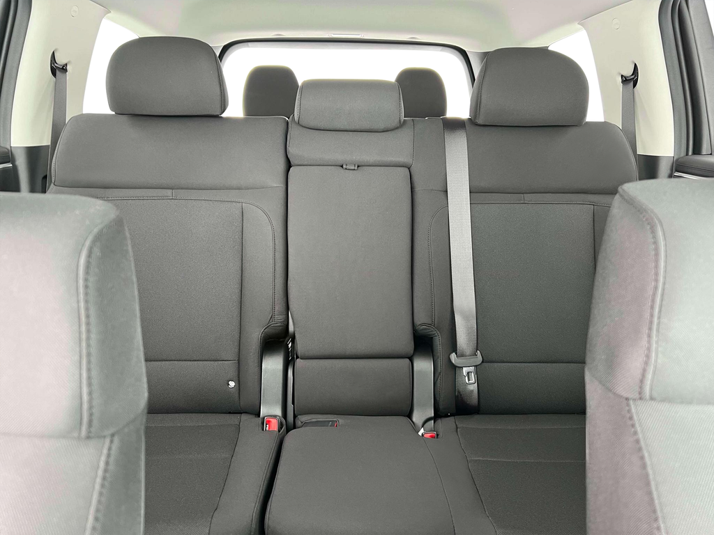 2025 Hyundai Santa Fe SE - Photo 18